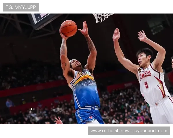 新疆4外援组合成型，路易斯场均贡献19分6篮板成核心，新疆队2021赛季外援选谁